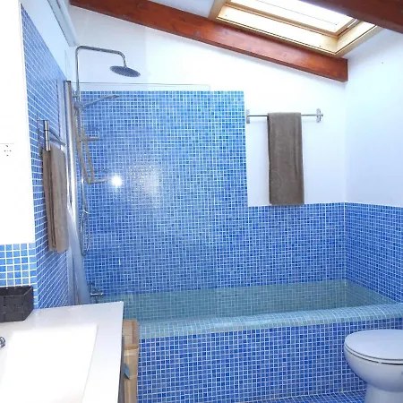 Gold - Private Pool - 18 Guests - Villa *